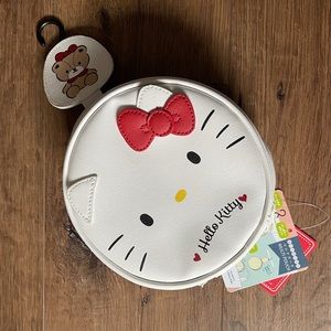 HELLO KITTY-NWT Faux Leather Cosmetics Case